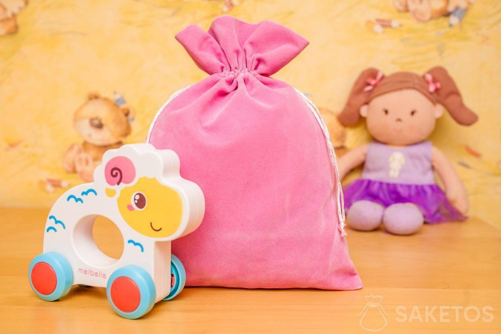 I sacchetti di velour sono perfetti per conservare i giocattoli in modo decorativo