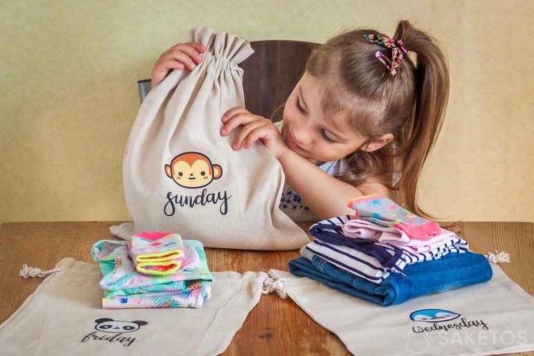 Le sacche di abbigliamento sostengono l'indipendenza dei bambini in età prescolare