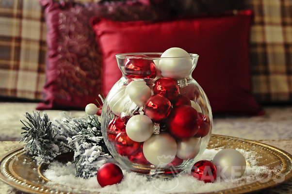 Decorazioni da tavola a base di baubles