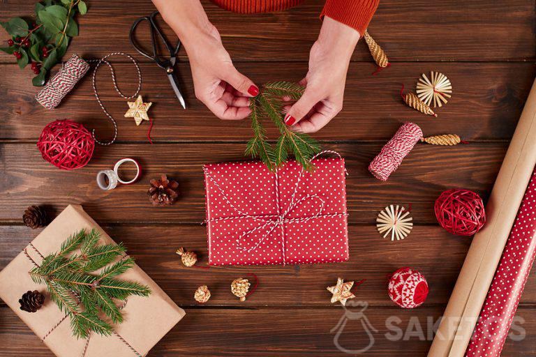 Come decorare un regalo di Natale?