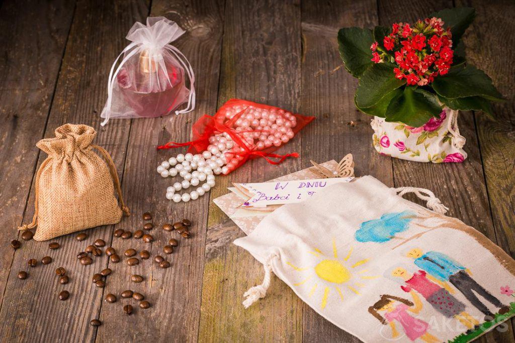 Confezione regalo per la Festa dei Nonni: sacchetti in stoffa