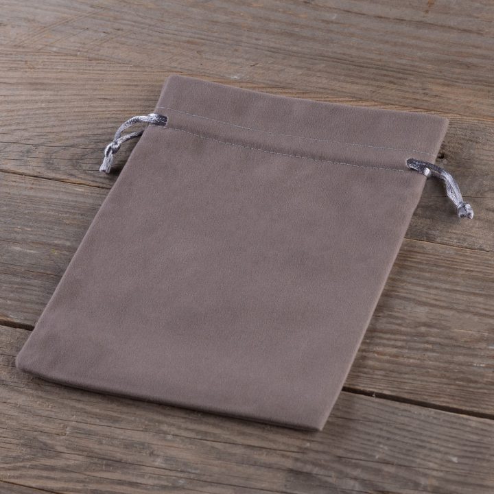 Sacchetti di velluto 9 x 12 cm - argento Baby Shower