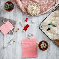 Sacchetti di velluto 9 x 12 cm - rosa chiaro Battesimo