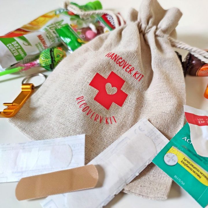 Sacchetti tipo lino 15 x 20 cm con stampa - Hangover kit Idea regalo
