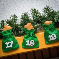 Calendario dell’Avvento sacchetti di iuta 12 x 15 - verdi + numeri bianchi Sacchetti di juta