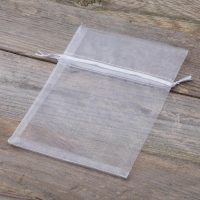 Sacchetti di organza 13 x 18 cm - bianco Decorazione della tavola