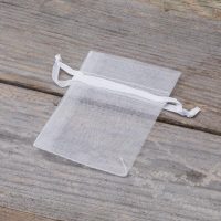 Sacchetti di organza 6 x 8 cm - bianco Decorazione della tavola