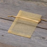 Sacchetti di organza 7 x 9 cm - oro Lavanda e fragranze essiccate