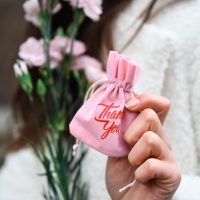 Sacchetti di velluto 8 x 10 cm - rosa chiaro Regali per gli invitati