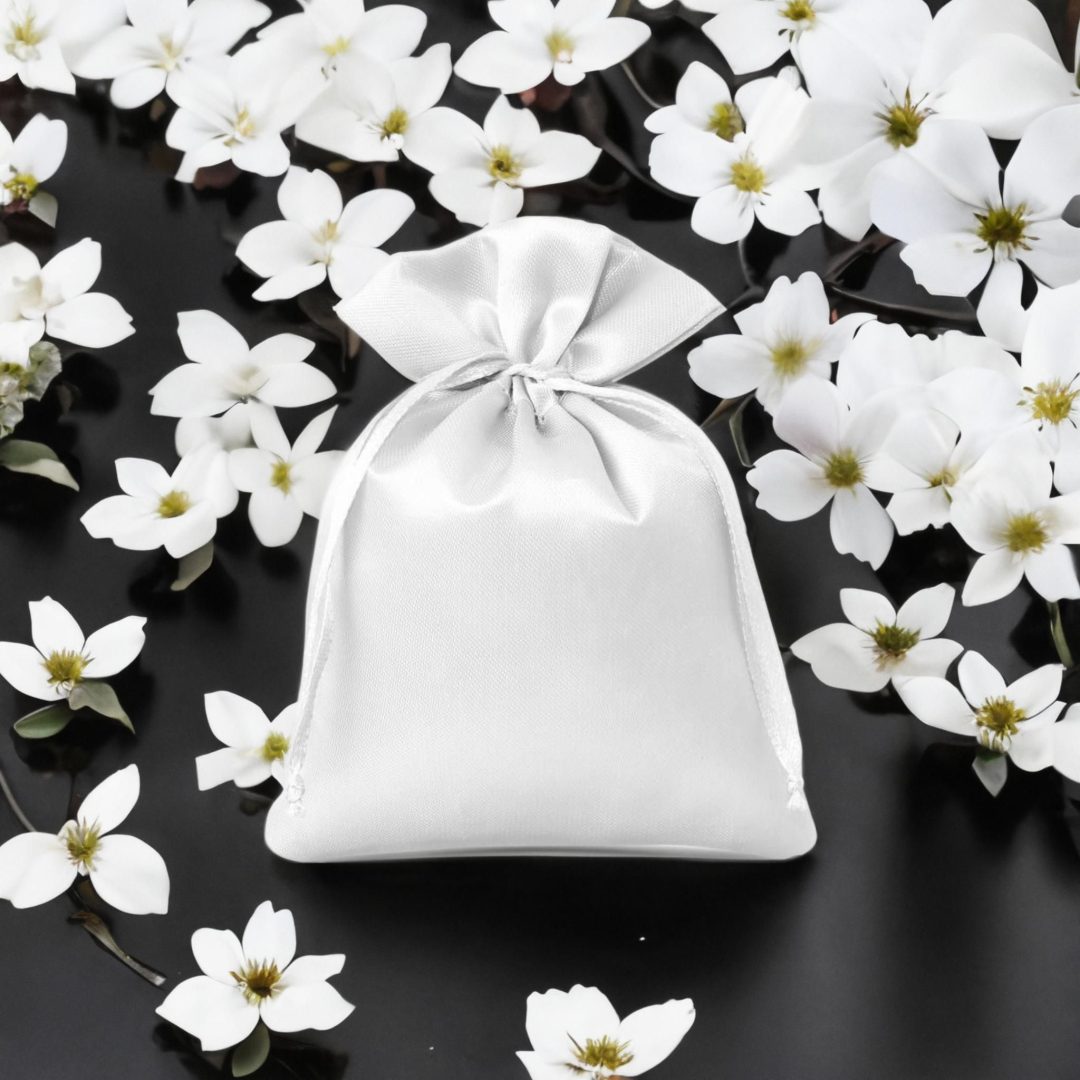 Sacchetti in raso 10 x 13 cm - bianco Festa della Donna