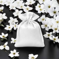 Sacchetti in raso 10 x 13 cm - bianco Festa della Donna