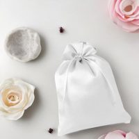 Sacco in raso 22 x 30 cm - bianco Battesimo
