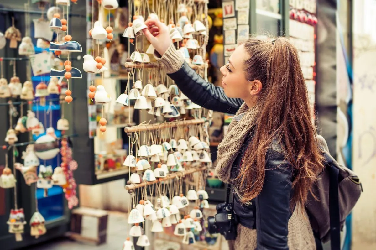 Gadget souvenir - decorazioni dai souvenir delle vacanze