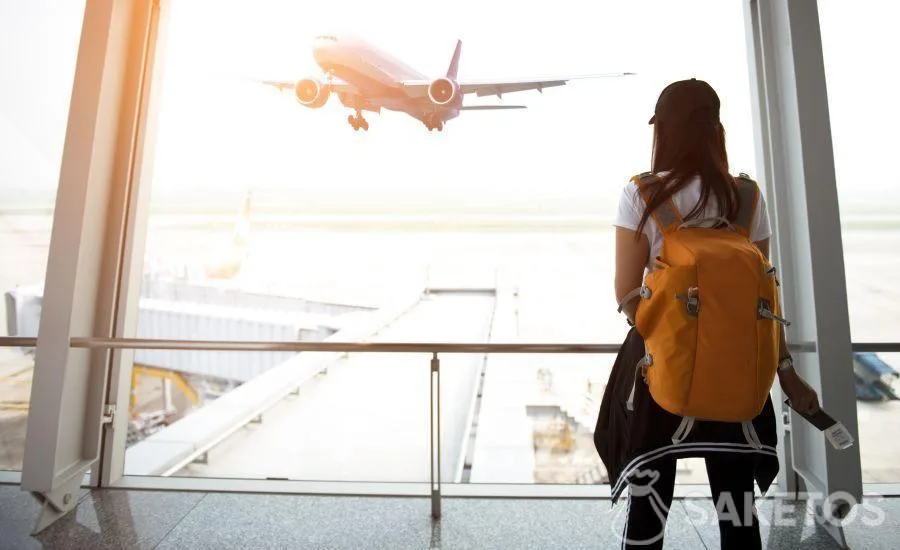 2.Un comodo viaggio con uno zaino che fa da bagaglio a mano
