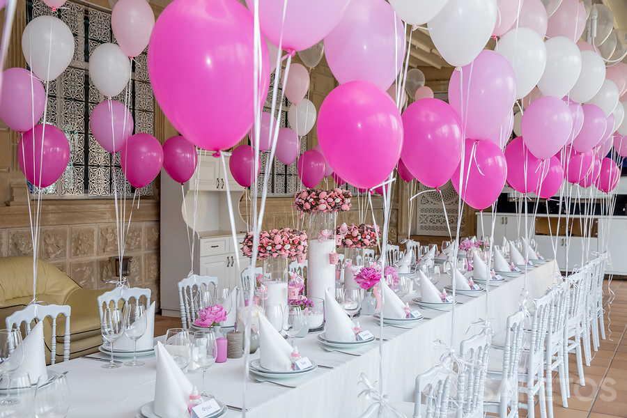 Decorazione di un anno - palloncini rosa