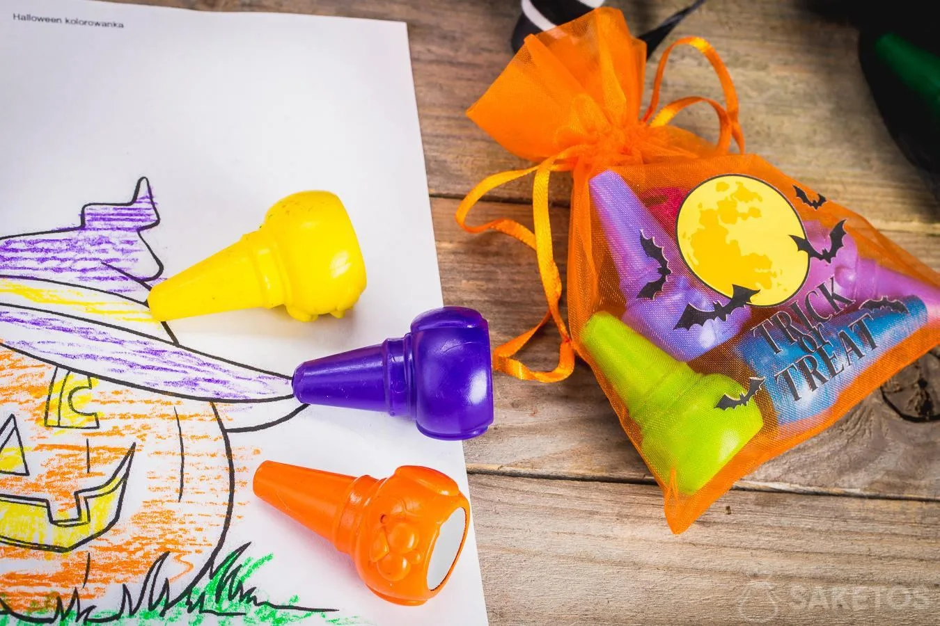 I sacchetti decorativi per Halloween fanno da elementi decorativi