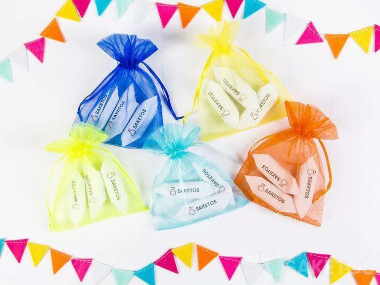 Gli omaggi promozionali con logo sono perfetti nei sacchetti di organza