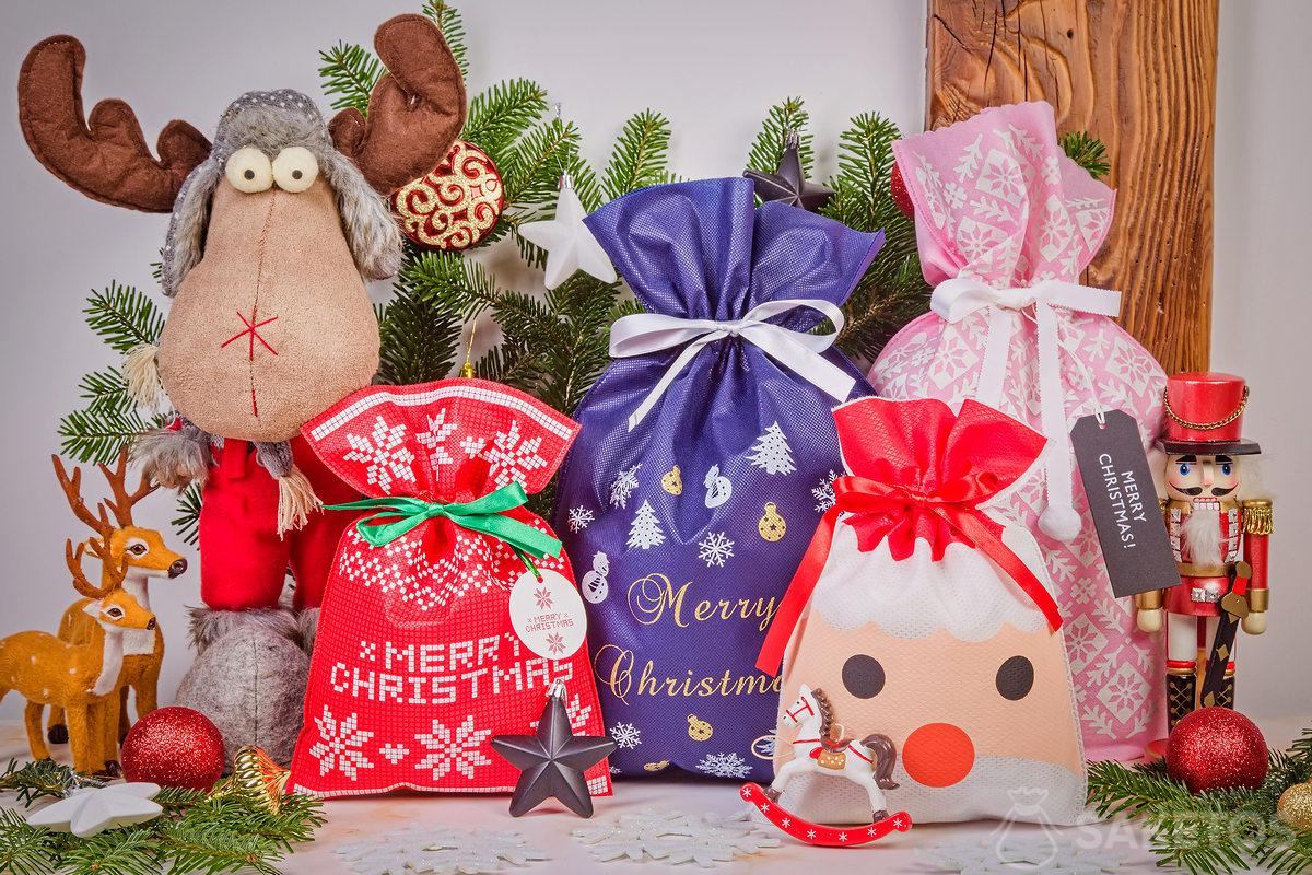 Reusable gift packaging made of fleece