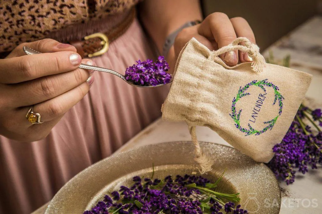 Sacchetto di lino per fiori di lavanda