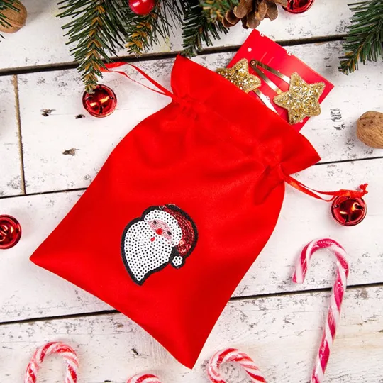 Sacchetto di velluto come confezione regalo di Natale