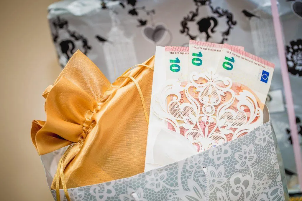Soldi in una bolsa