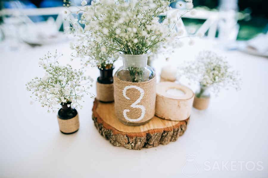 Decorazioni di matrimonio rustiche fatte di barattoli - matrimonio rustico