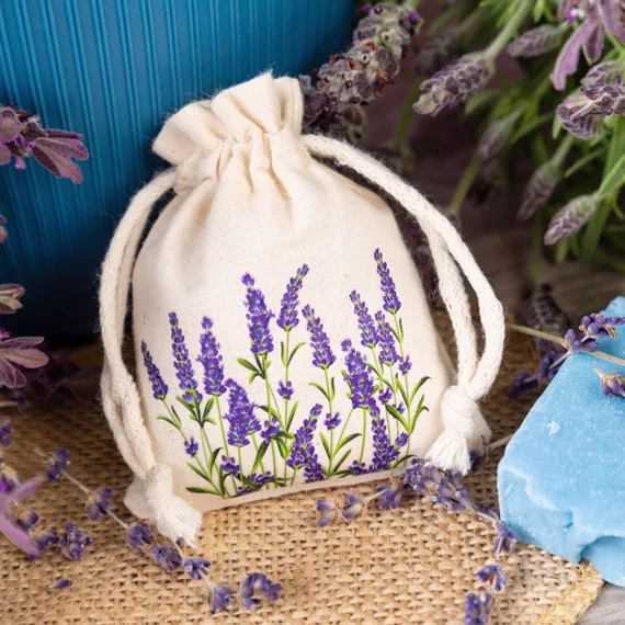 Sacchetti profumati personalizzati alla lavanda con logo – produzione Saketos